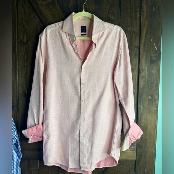 MENS. Hugo Boss Slim Fit Tailored Shirt - Light Pink Checkered Pattern EUC - Picture 1 of 7